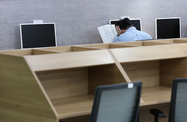 Generation Stagnation: Alarming Rise in Young People ‘Just Resting’ Hits Post-Pandemic High