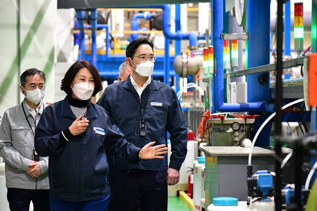 더해 이미지