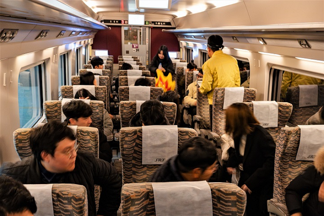 에스알, 열차 내 리튬배터리 폭발·화재 대응 훈련 - 뉴스 썸네일 이미지
