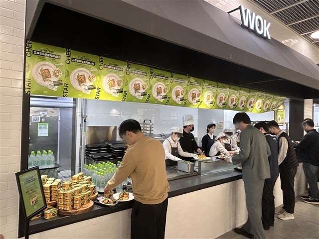 '프리미엄·군부대'... 급식업계, 올해도 호조 이어간다 - 뉴스 썸네일 이미지