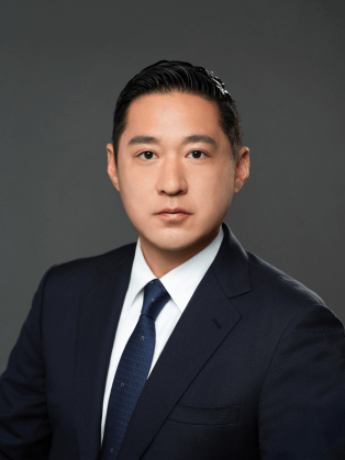 50대 임원 절반 집 보낸 동화약품...윤인호 체제 순항할까 - 뉴스 썸네일 이미지