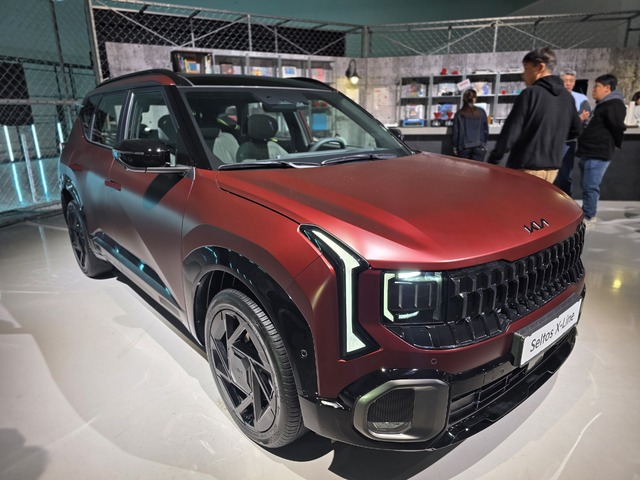 기아 셀토스, 풀체인지...하이브리드 얹고 안전·편의성 극대화 - 뉴스 썸네일 이미지